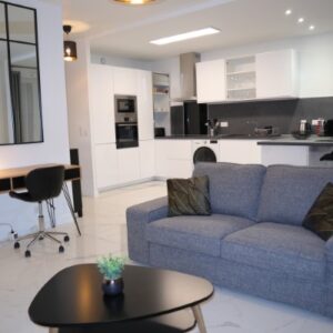 Elite 57 Royale apartment on Rue Royale Fontainebleau