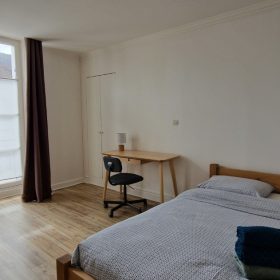 Maison de France 2nd floor apartment