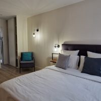 Villa Chapu 1 bedroom house with terrace, close to INSEAD campus, Fontainebleau France