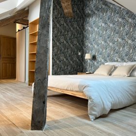 Madelon Room in La Gardienne