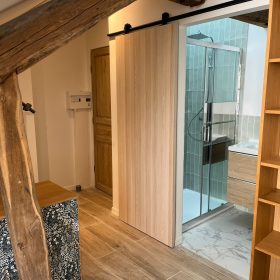 Madelon Room in La Gardienne