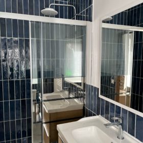Valentin Shower room
