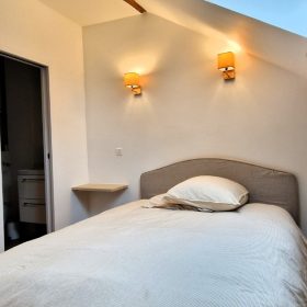 The Right Wing Loft Studio Apartment