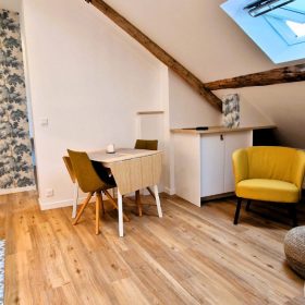 The Right Wing Loft Studio Apartment