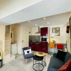 o Charming fonty listing 20260121