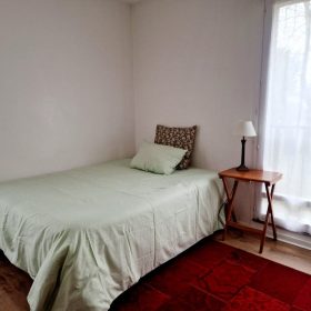 Studio Petite Magenta Fonty Housing 20260408