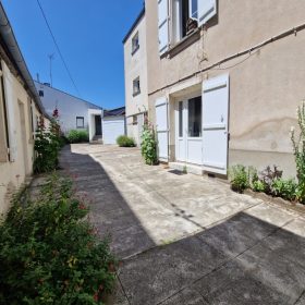 Charleys Checkpoint New Fonty Housing Listing 20260928